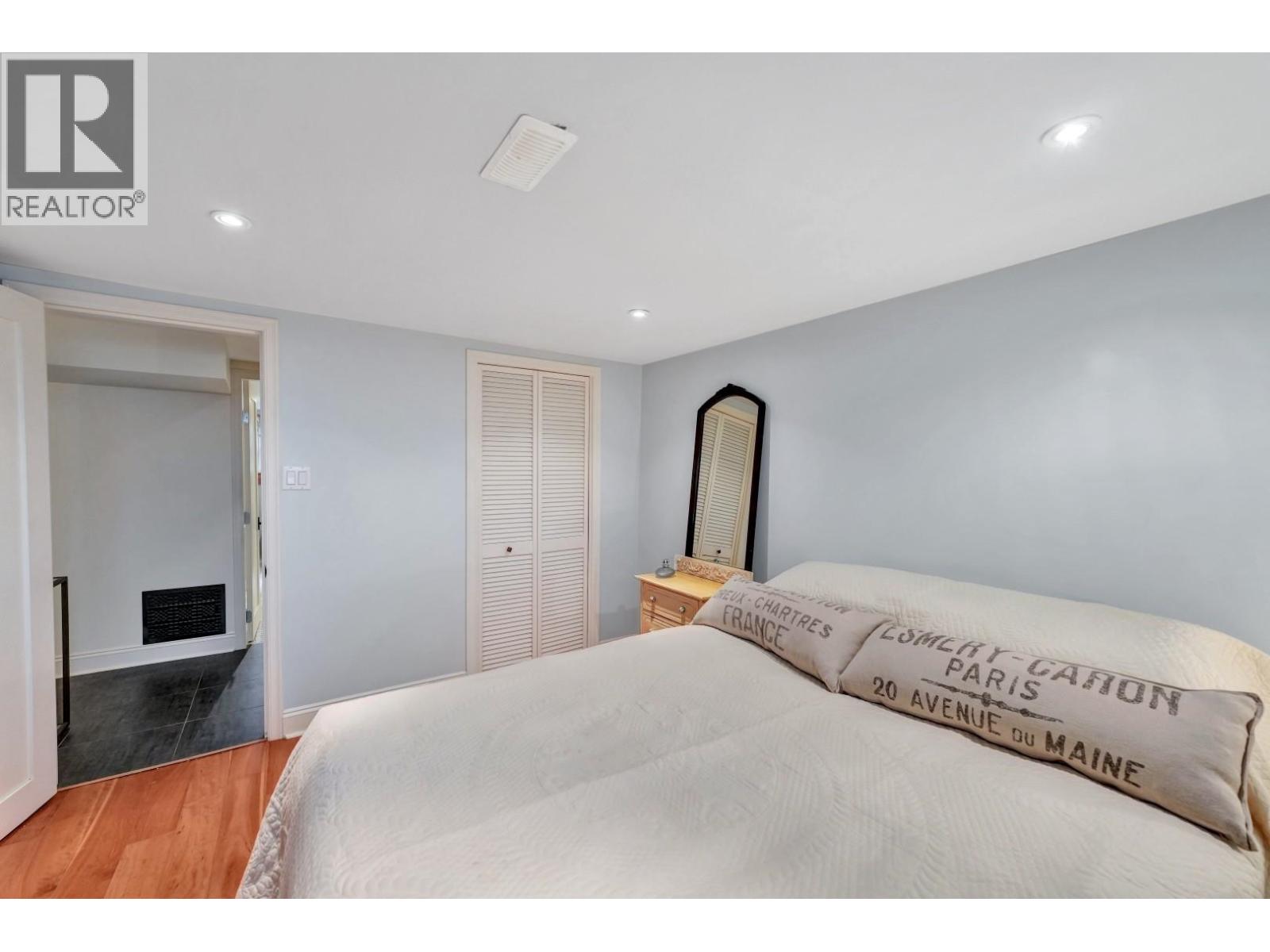 2303 W 3rd Avenue, Vancouver, British Columbia  V6K 1L6 - Photo 26 - R3068103