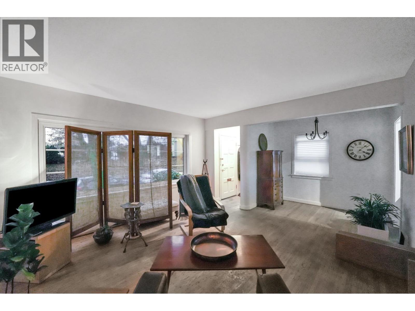 2303 W 3rd Avenue, Vancouver, British Columbia  V6K 1L6 - Photo 9 - R3068103