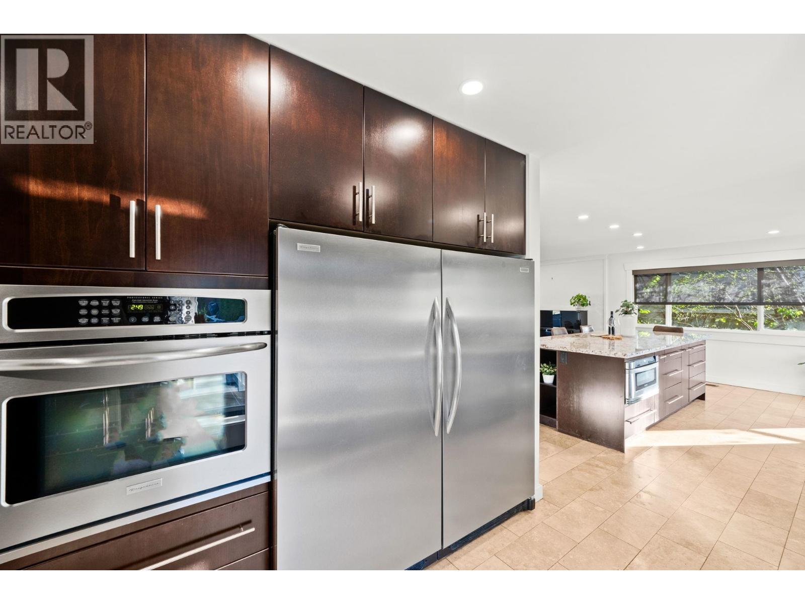 463 Beachview Drive, North Vancouver, British Columbia  V7G 1P5 - Photo 15 - R3068095