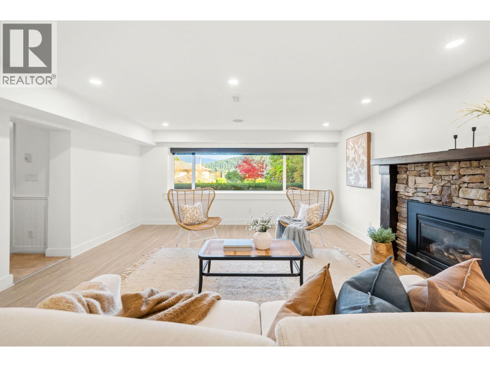 463 Beachview Drive, North Vancouver, British Columbia  V7G 1P5 - Photo 26 - R3068095