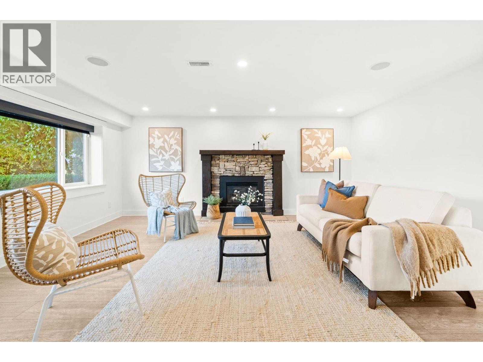 463 Beachview Drive, North Vancouver, British Columbia  V7G 1P5 - Photo 27 - R3068095