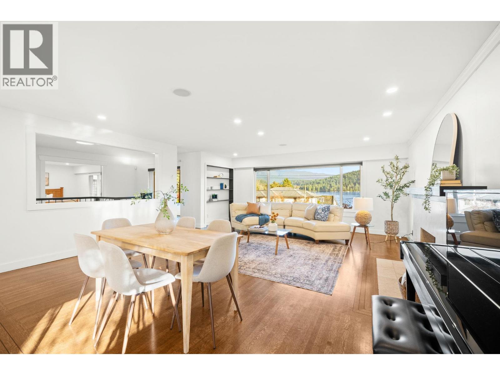 463 Beachview Drive, North Vancouver, British Columbia  V7G 1P5 - Photo 9 - R3068095