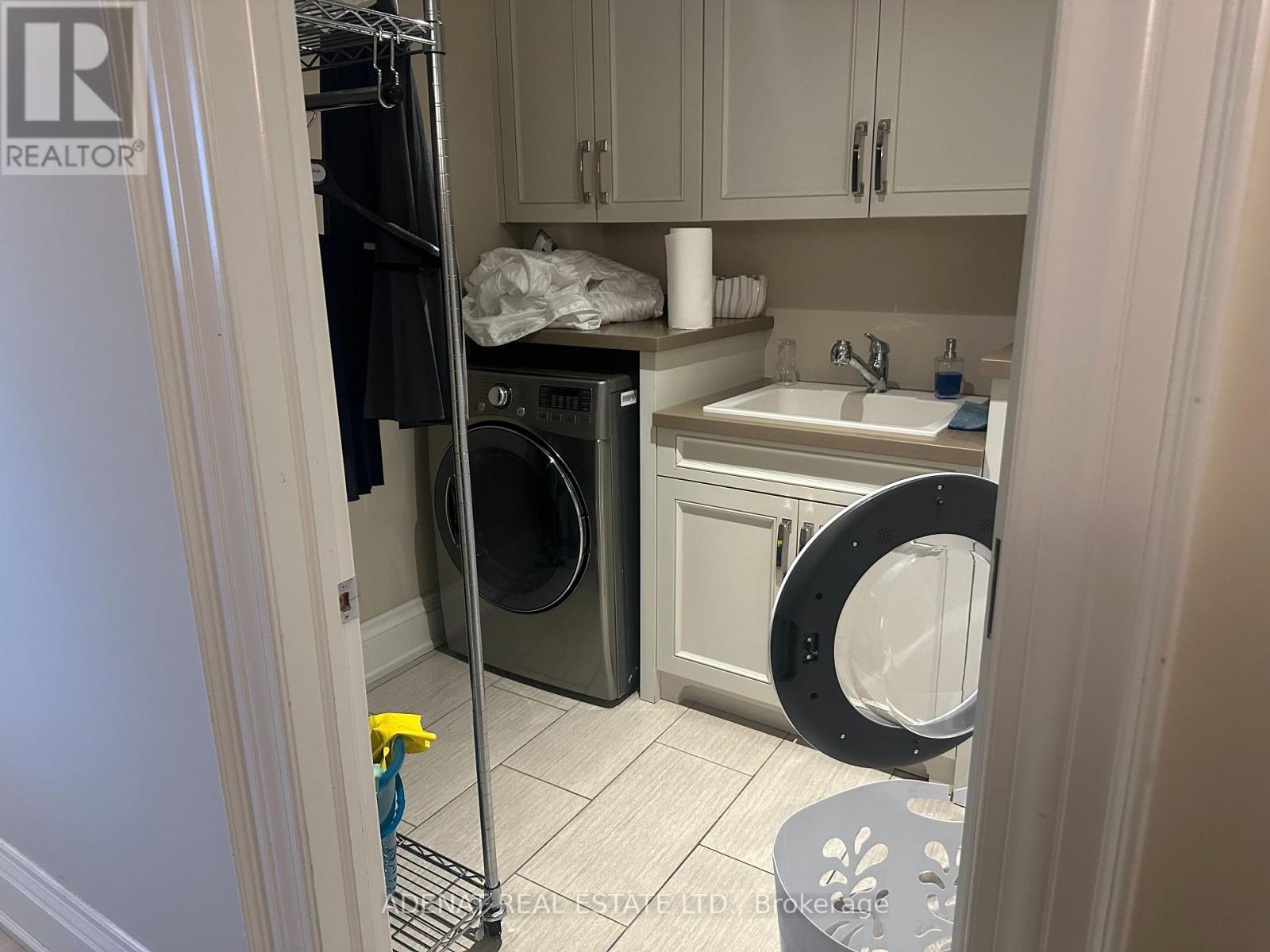 622 Coldstream Avenue, Toronto, Ontario  M6B 2L2 - Photo 32 - C12553272