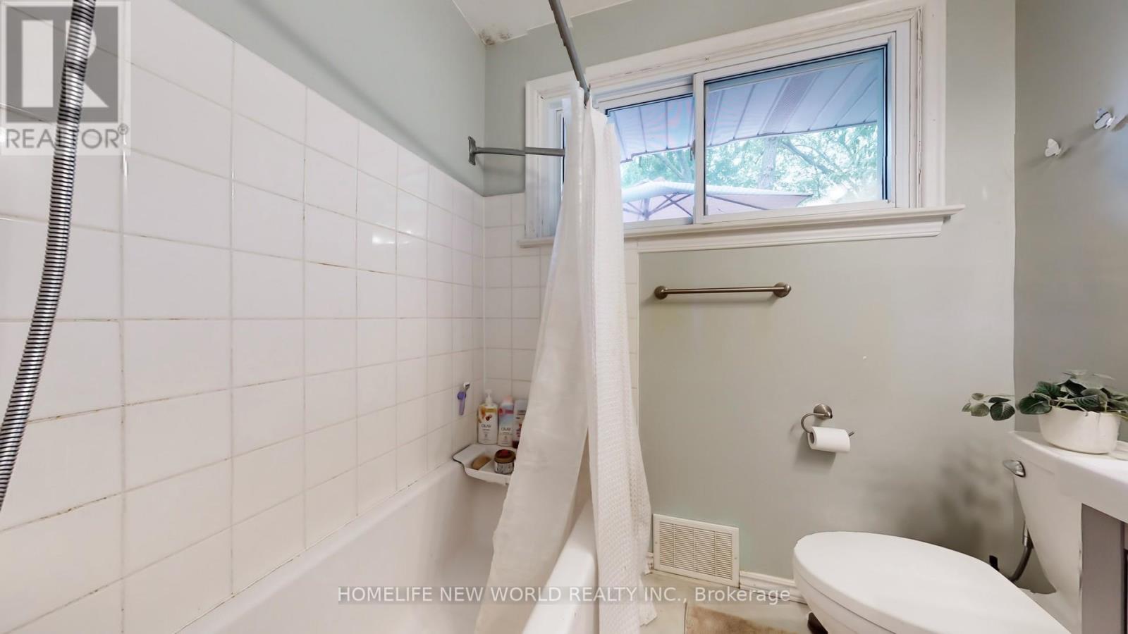 11 Elynhill Drive, Toronto, Ontario  M2R 1C5 - Photo 21 - C12553284