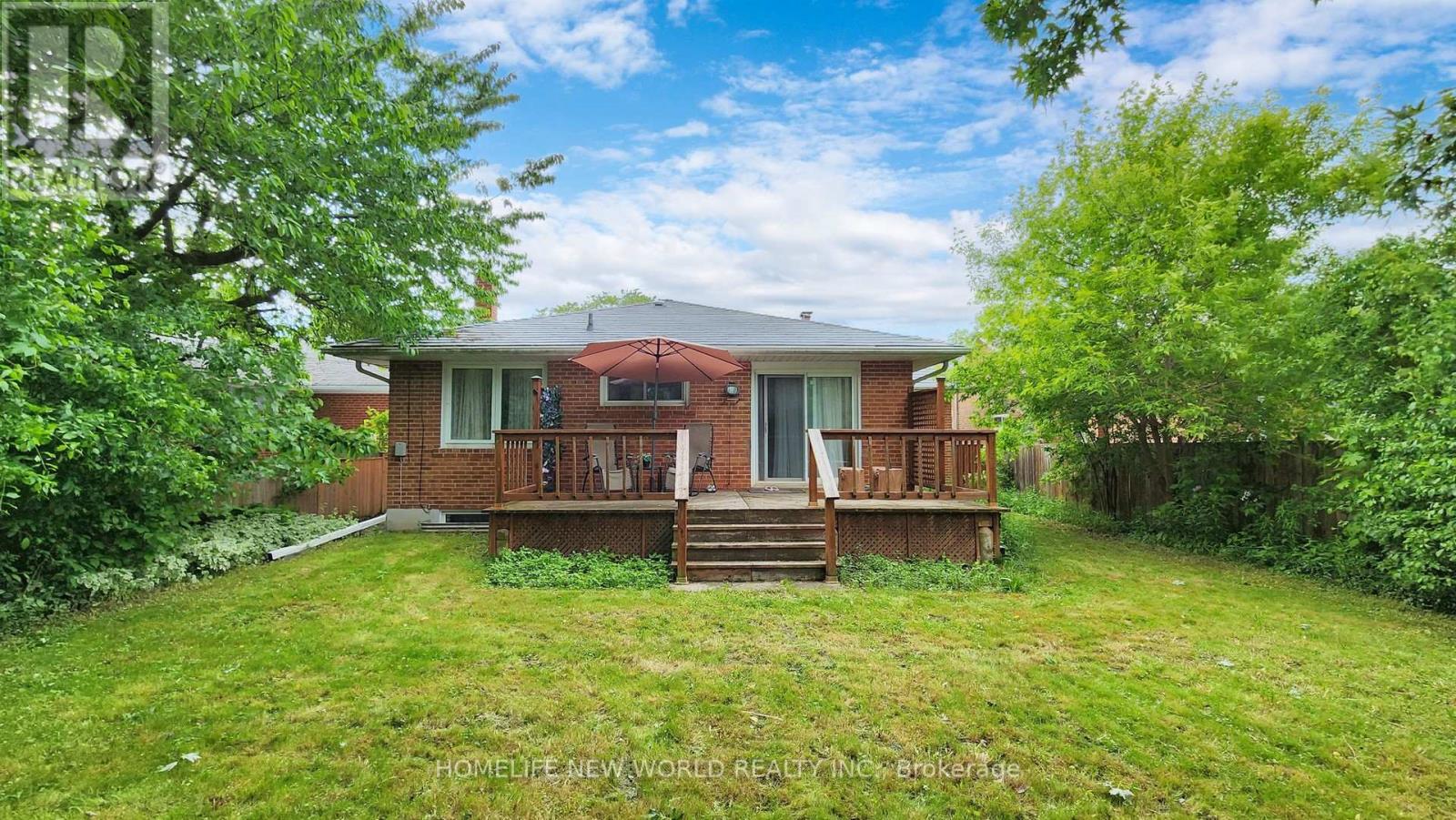 11 Elynhill Drive, Toronto, Ontario  M2R 1C5 - Photo 37 - C12553284