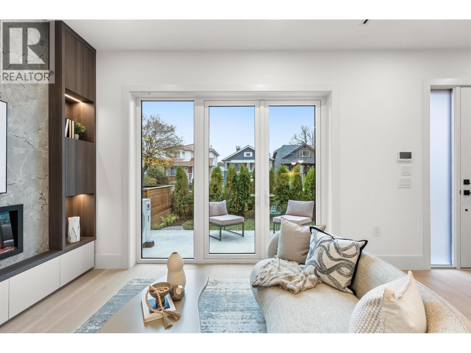 1 2607 Dundas Street, Vancouver, British Columbia  V5K 1R1 - Photo 6 - R3067370