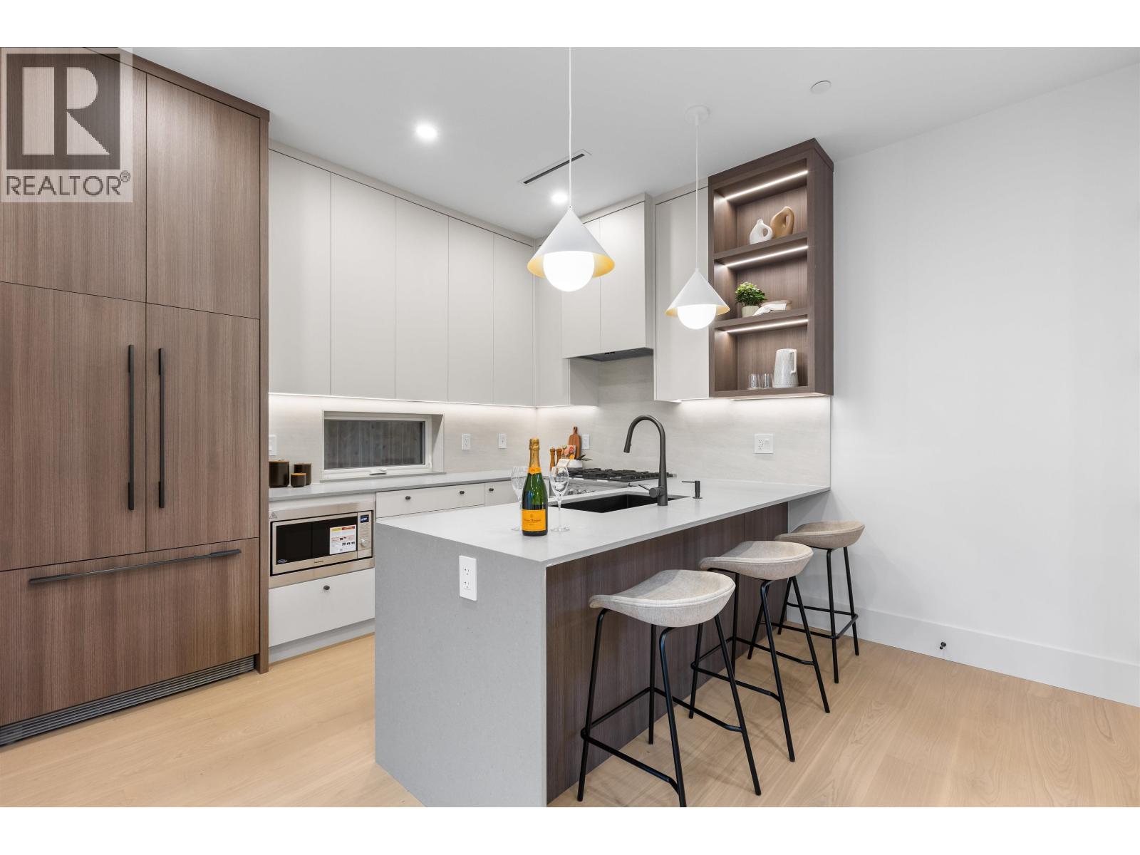 1 2607 Dundas Street, Vancouver, British Columbia  V5K 1R1 - Photo 8 - R3067370