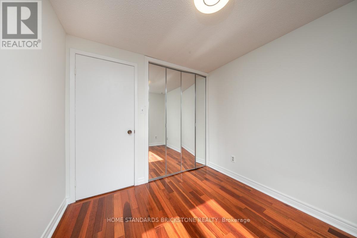 1103 Springbrook Crescent, Oakville, Ontario  L6M 2C9 - Photo 22 - W12549328