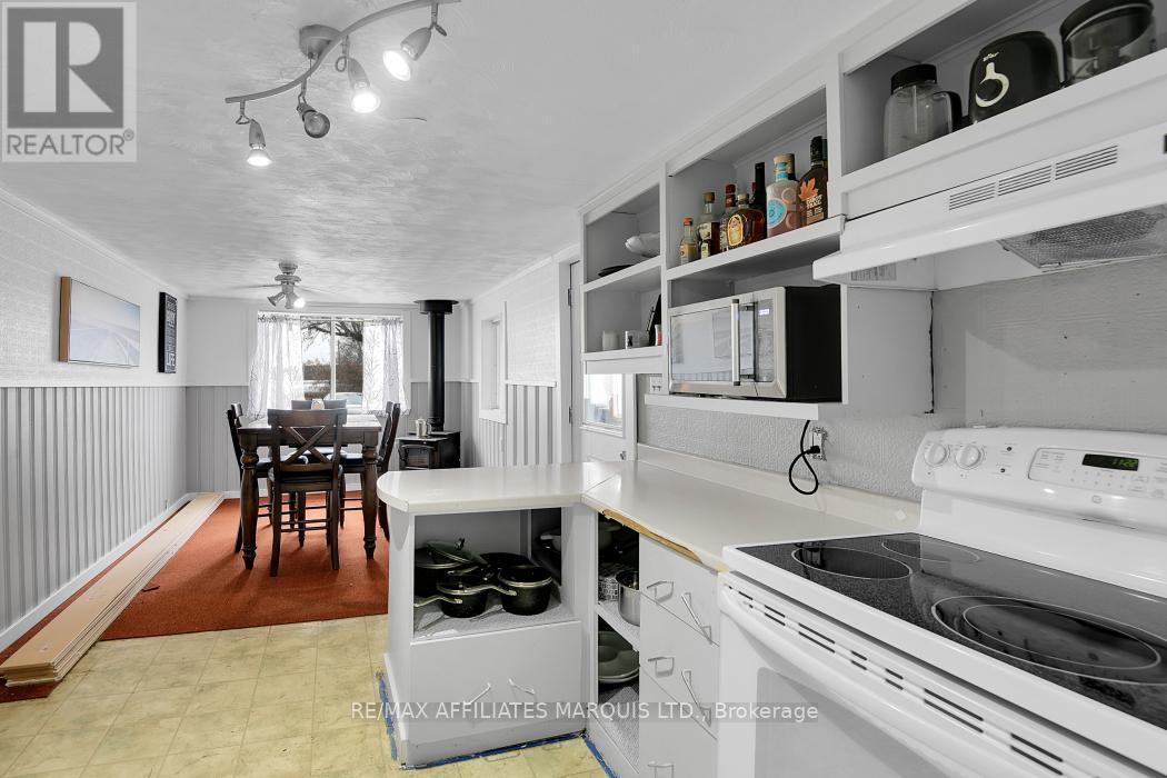 4872 Nine Mile Road, South Glengarry, Ontario K0C 1S0 - Photo 12 - X12553312