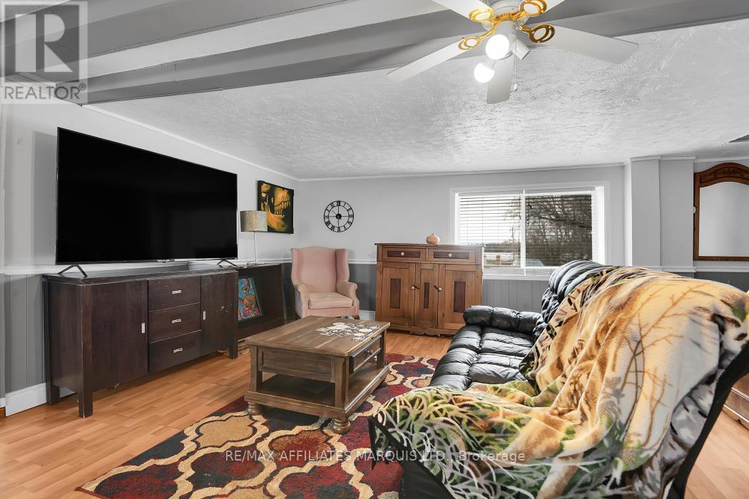 4872 Nine Mile Road, South Glengarry, Ontario K0C 1S0 - Photo 15 - X12553312