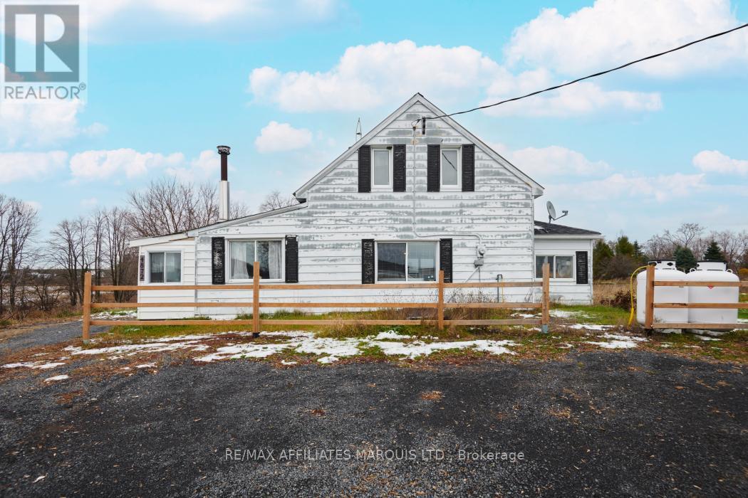 4872 Nine Mile Road, South Glengarry, Ontario K0C 1S0 - Photo 2 - X12553312