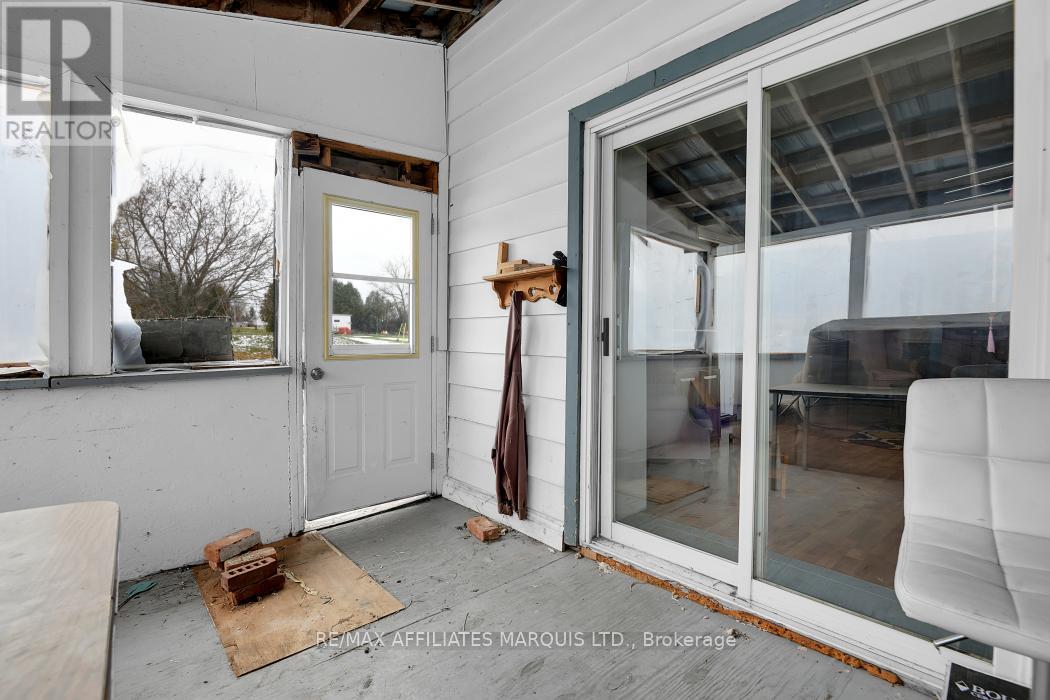 4872 Nine Mile Road, South Glengarry, Ontario K0C 1S0 - Photo 27 - X12553312