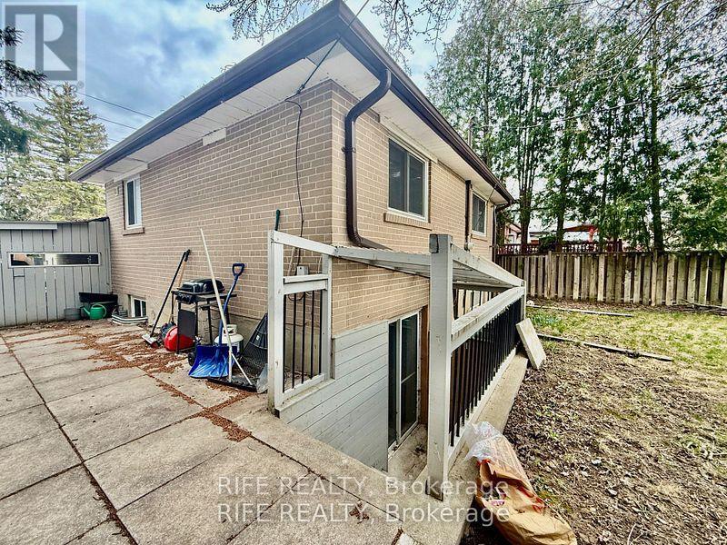 38 Aurora Heights Drive, Aurora, Ontario  L4G 2W7 - Photo 6 - N12553292