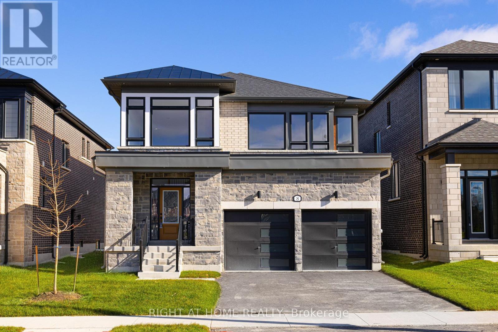 8 NICORT ROAD, Wasaga Beach, Ontario