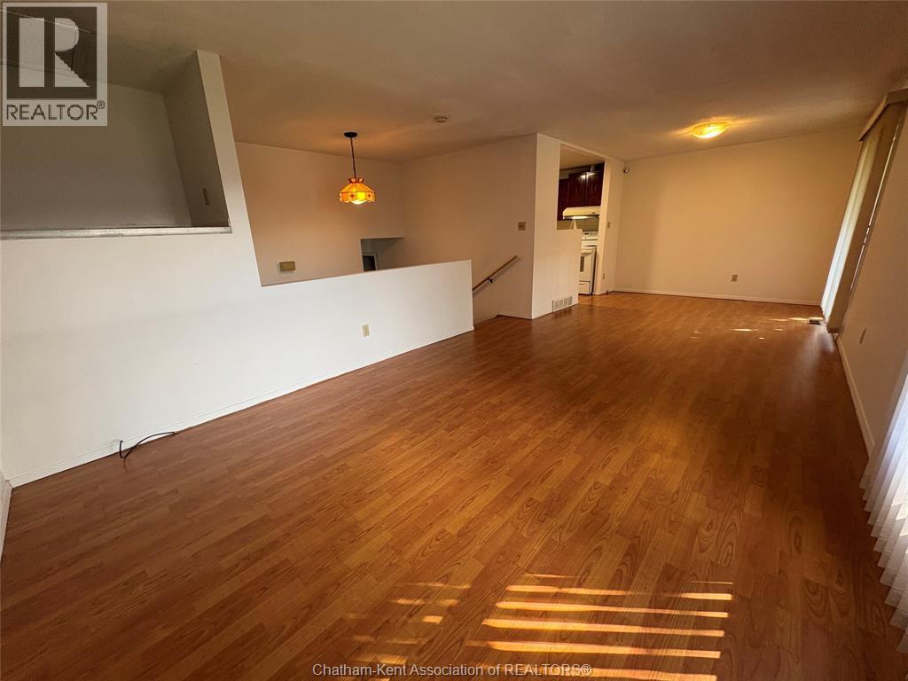 104 Randolf Crescent, Chatham, Ontario  N7M 5Y1 - Photo 7 - 25025640