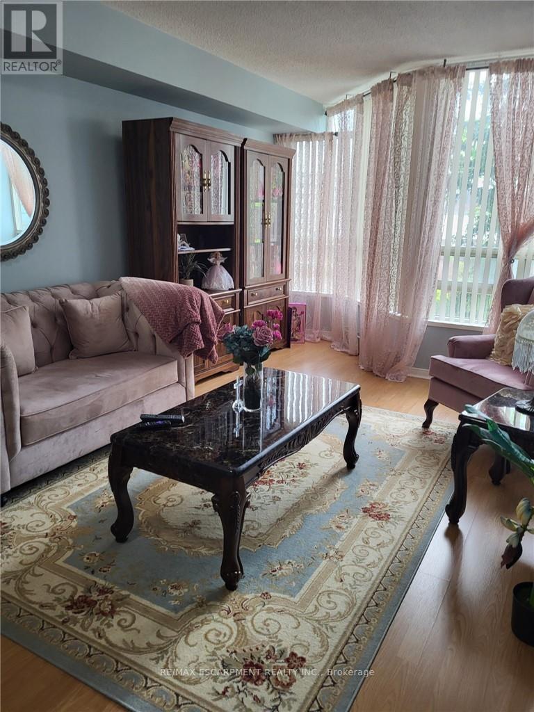 306 - 75 King Street E, Mississauga, Ontario L5A 4G5 - Photo 12 - W12553276