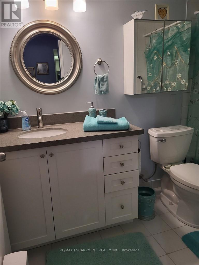 306 - 75 King Street E, Mississauga, Ontario L5A 4G5 - Photo 16 - W12553276