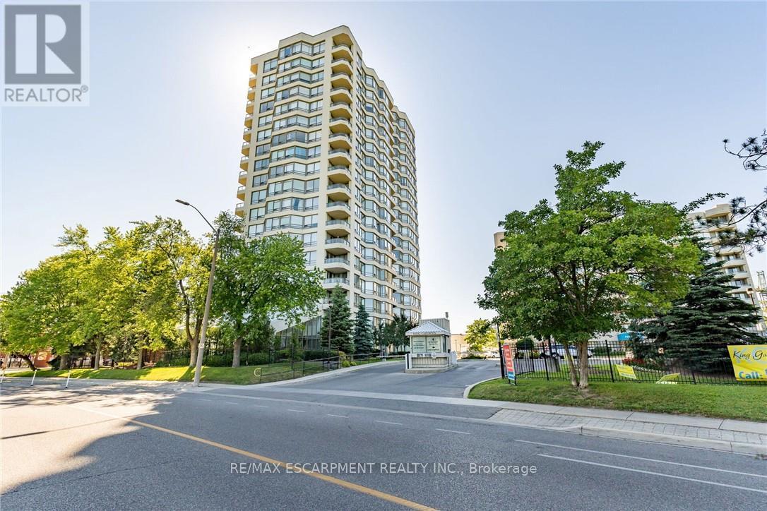 306 - 75 King Street E, Mississauga, Ontario L5A 4G5 - Photo 2 - W12553276