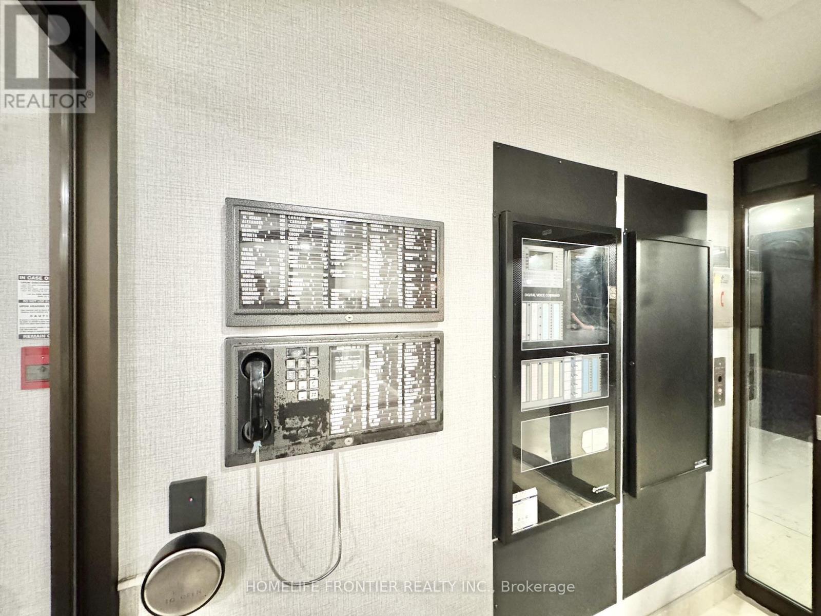 909 - 12 Laurelcrest Street, Brampton, Ontario L6S 5Y4 - Photo 13 - W12547620