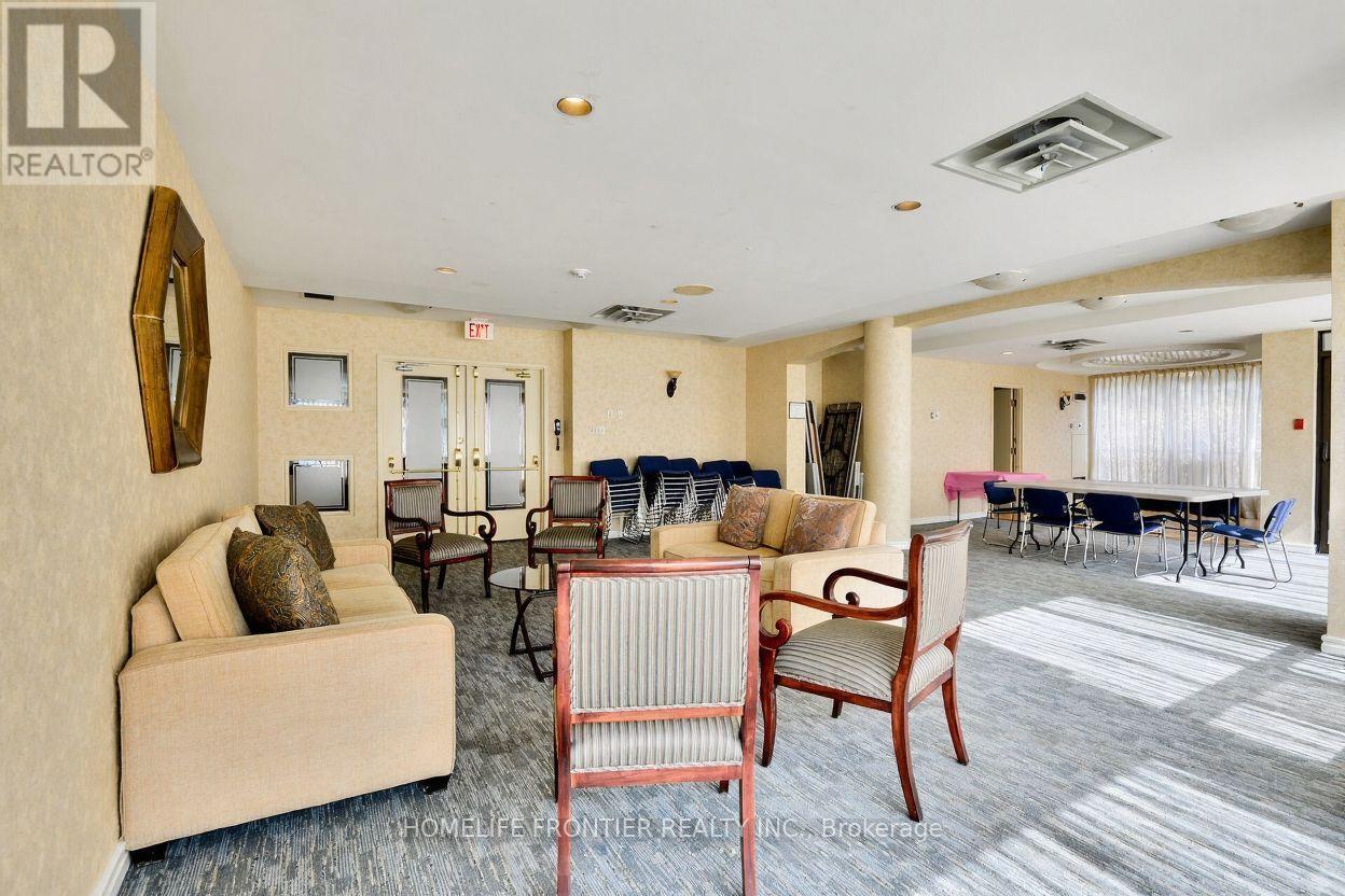 909 - 12 Laurelcrest Street, Brampton, Ontario L6S 5Y4 - Photo 3 - W12547620