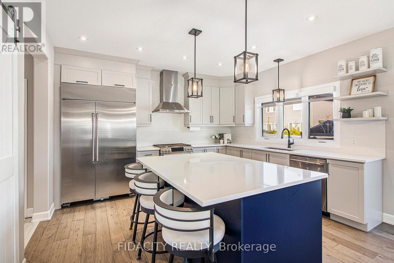 649 Misty Street, Russell, Ontario K4R 0E7 - Photo 14 - X12553314