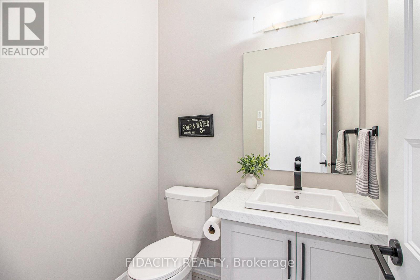 649 Misty Street, Russell, Ontario K4R 0E7 - Photo 18 - X12553314