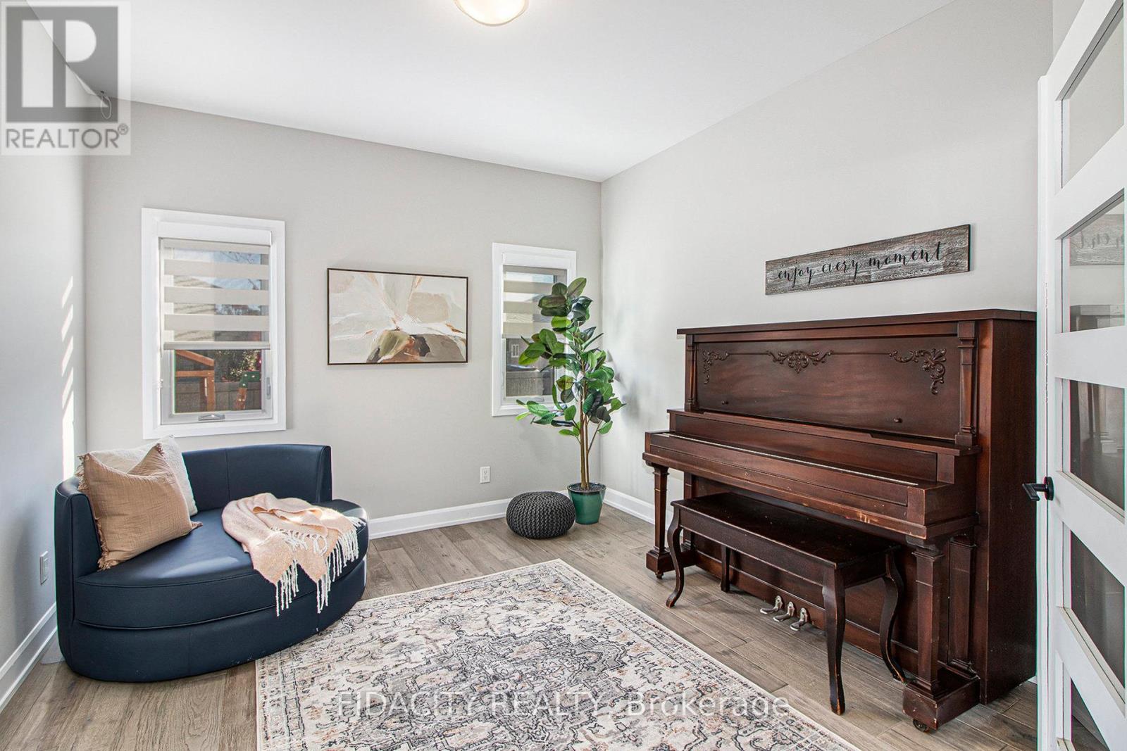 649 Misty Street, Russell, Ontario K4R 0E7 - Photo 28 - X12553314