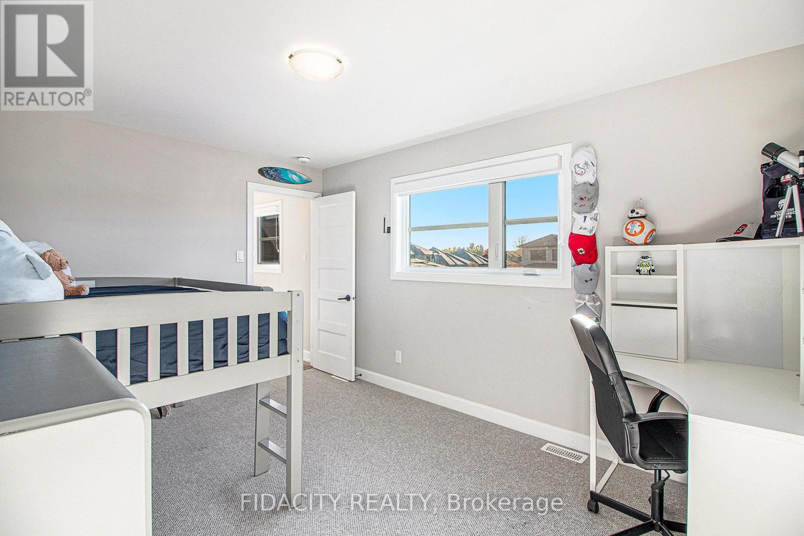 649 Misty Street, Russell, Ontario K4R 0E7 - Photo 33 - X12553314