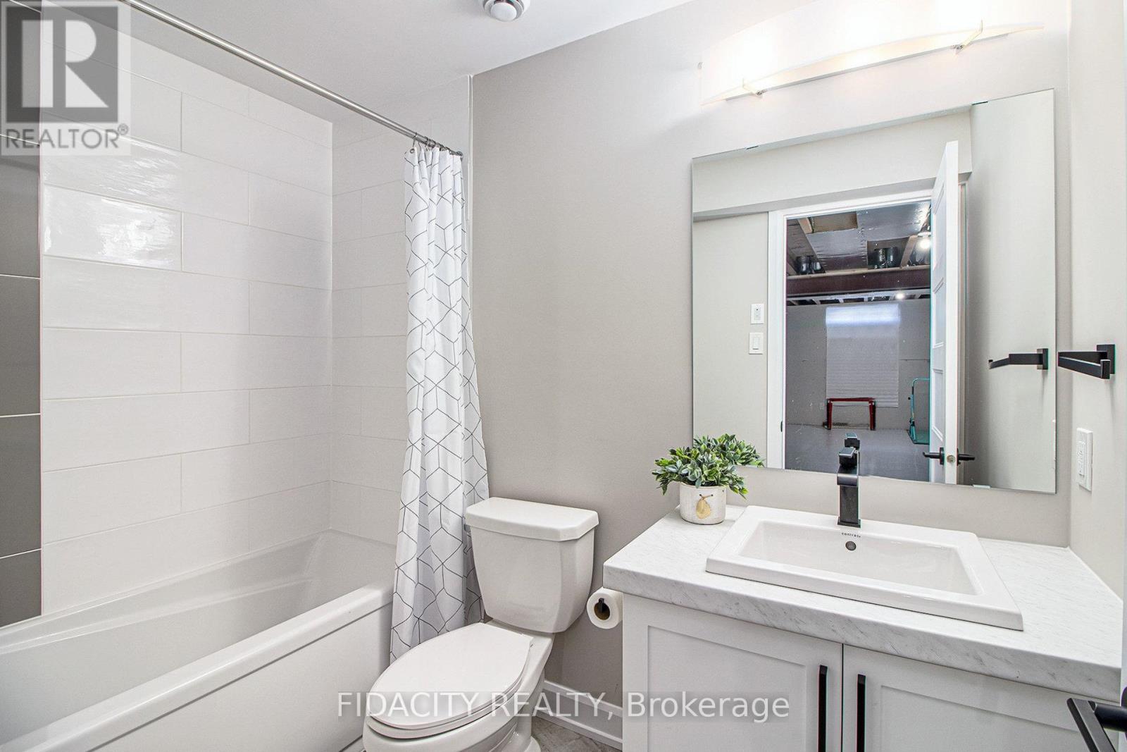 649 Misty Street, Russell, Ontario K4R 0E7 - Photo 35 - X12553314