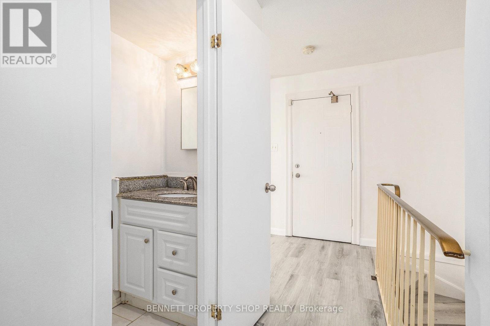 105 - 1585 Goth Avenue, Ottawa, Ontario K1T 1E3 - Photo 13 - X12553324