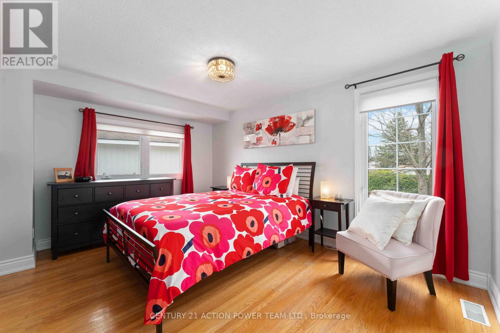 594 Noble Crescent, Ottawa, Ontario K1V 7H9 - Photo 15 - X12553346