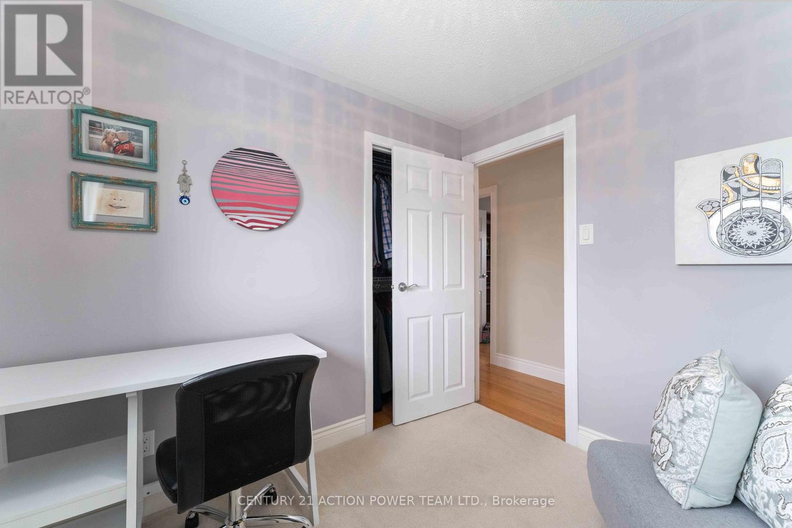 594 Noble Crescent, Ottawa, Ontario K1V 7H9 - Photo 25 - X12553346