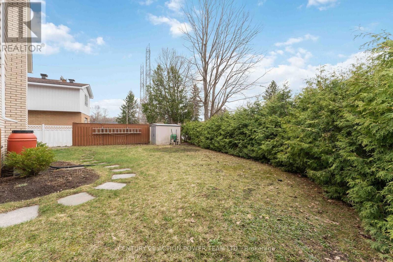 594 Noble Crescent, Ottawa, Ontario K1V 7H9 - Photo 28 - X12553346