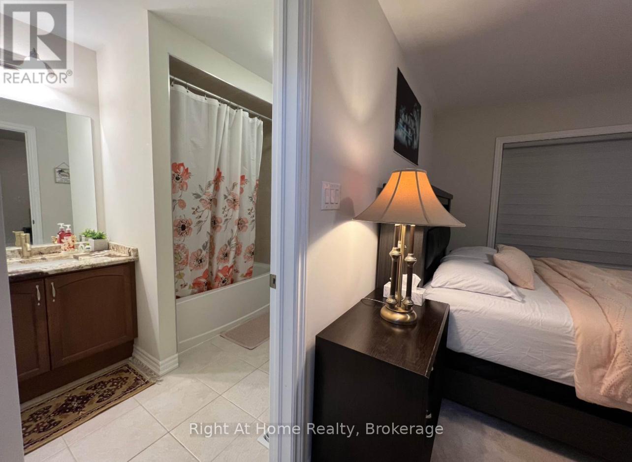 2nd Master Suite - 54 Pace Avenue, Brantford, Ontario N3S 0J2 - Photo 14 - X12553368