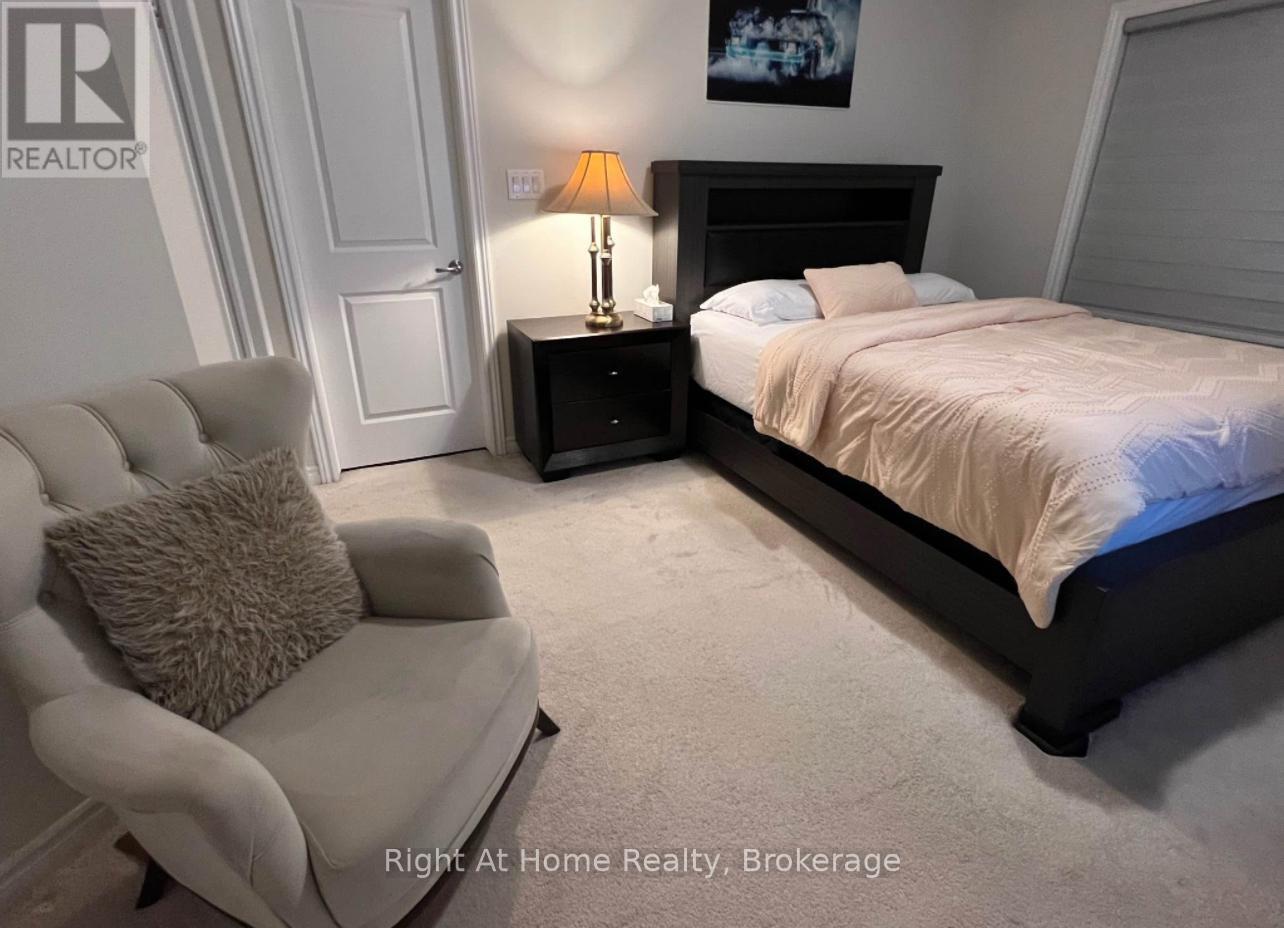 2nd Master Suite - 54 Pace Avenue, Brantford, Ontario N3S 0J2 - Photo 15 - X12553368