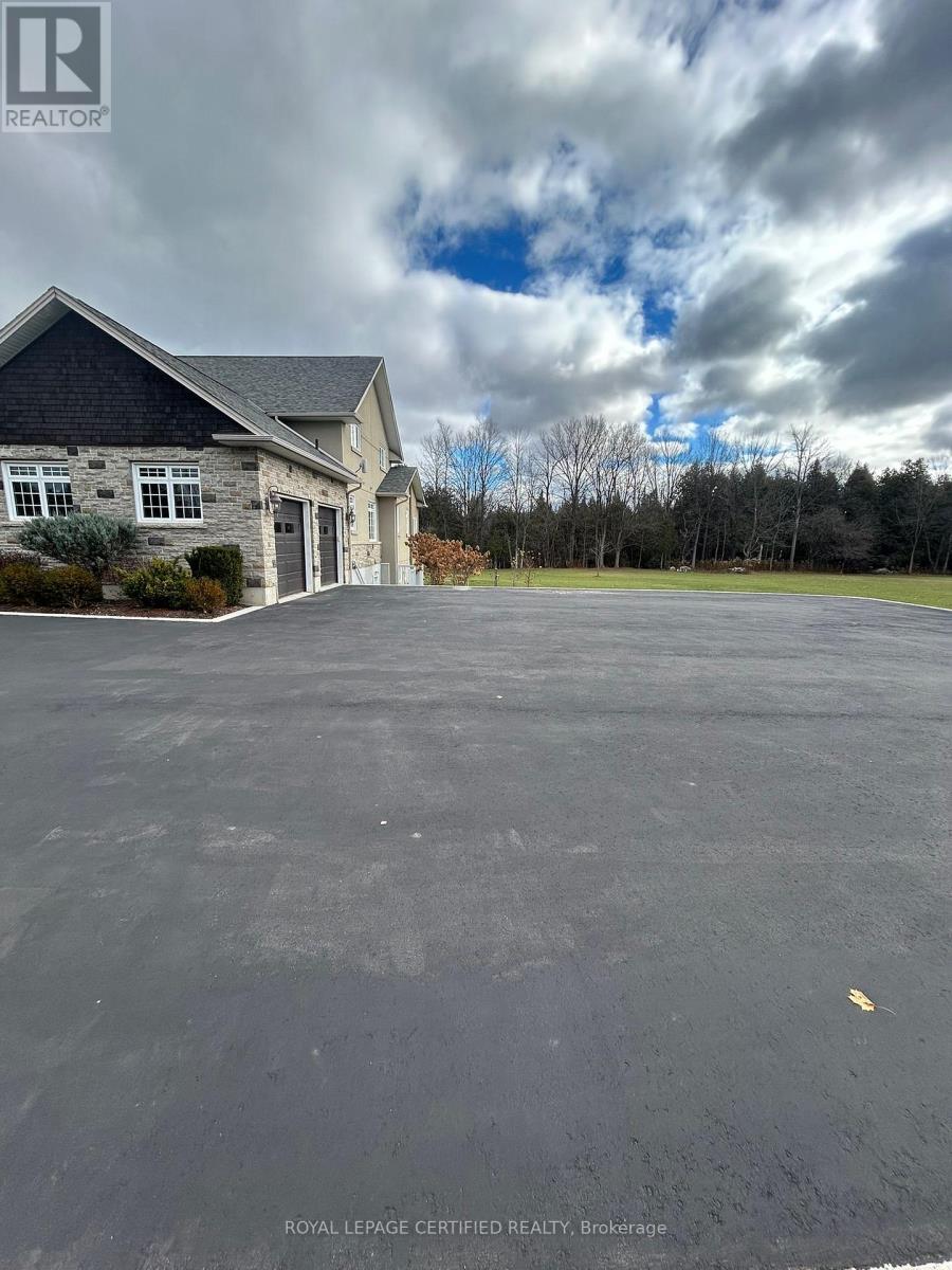 124 - 9537 Wellington Road, Erin, Ontario N0B 1T0 - Photo 2 - X12553288