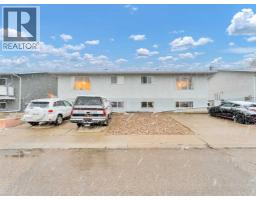 933 & 935 1 Street Sw Sw Hill, Medicine Hat, Ca