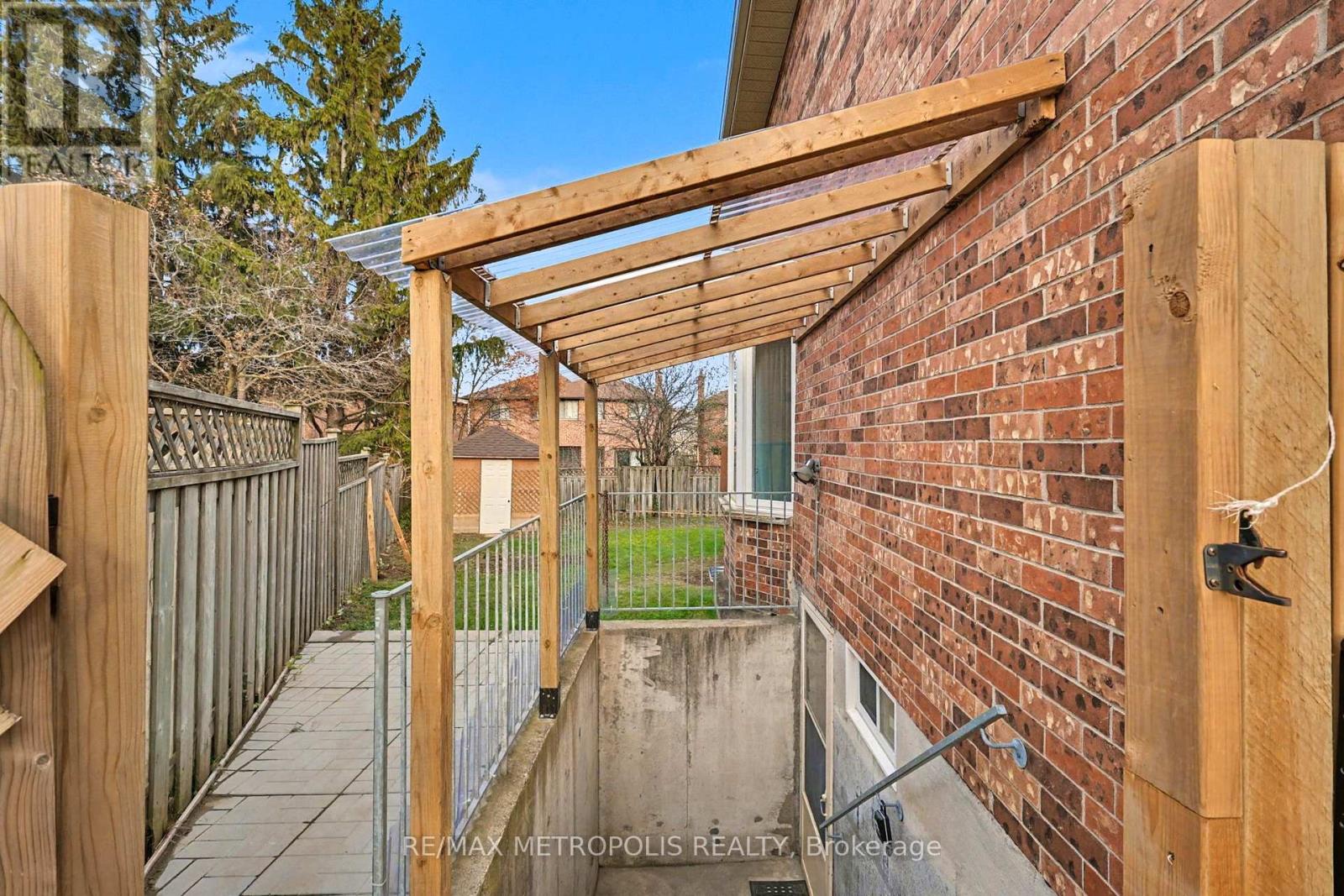 Bsmt - 1105 Petunia Place, Pickering, Ontario  L1V 4N5 - Photo 24 - E12553310