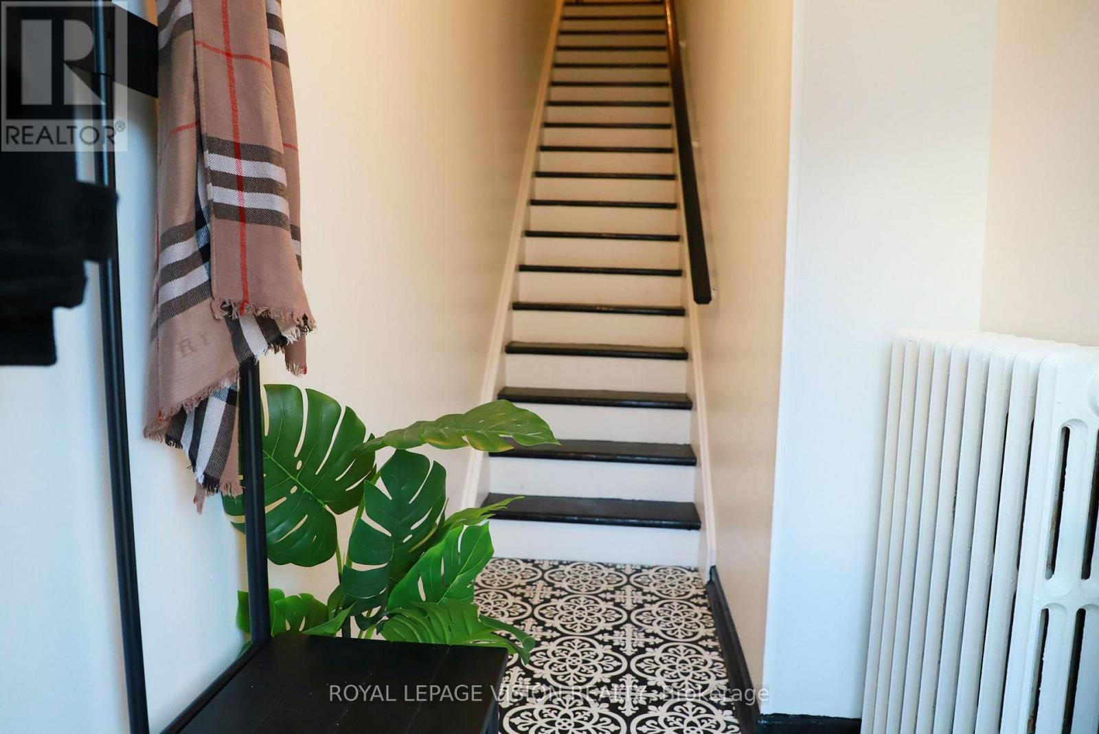 1242 Danforth Avenue, Toronto, Ontario  M4J 1M6 - Photo 15 - E12553358