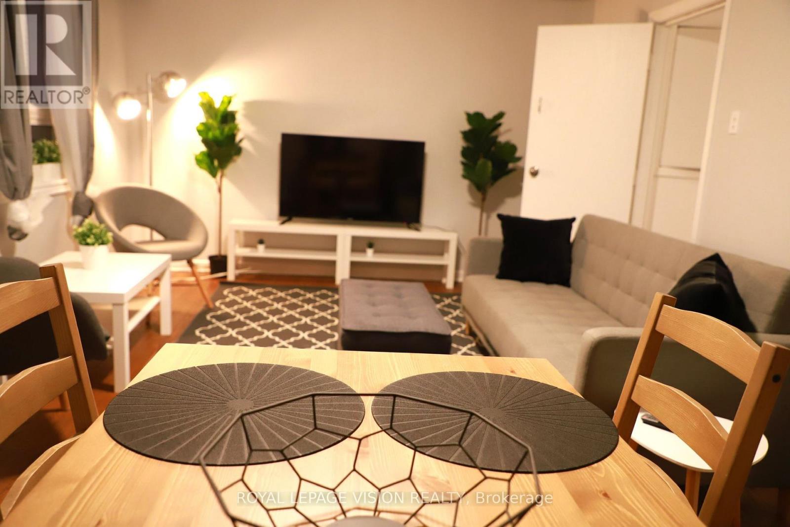 1242 Danforth Avenue, Toronto, Ontario  M4J 1M6 - Photo 9 - E12553358