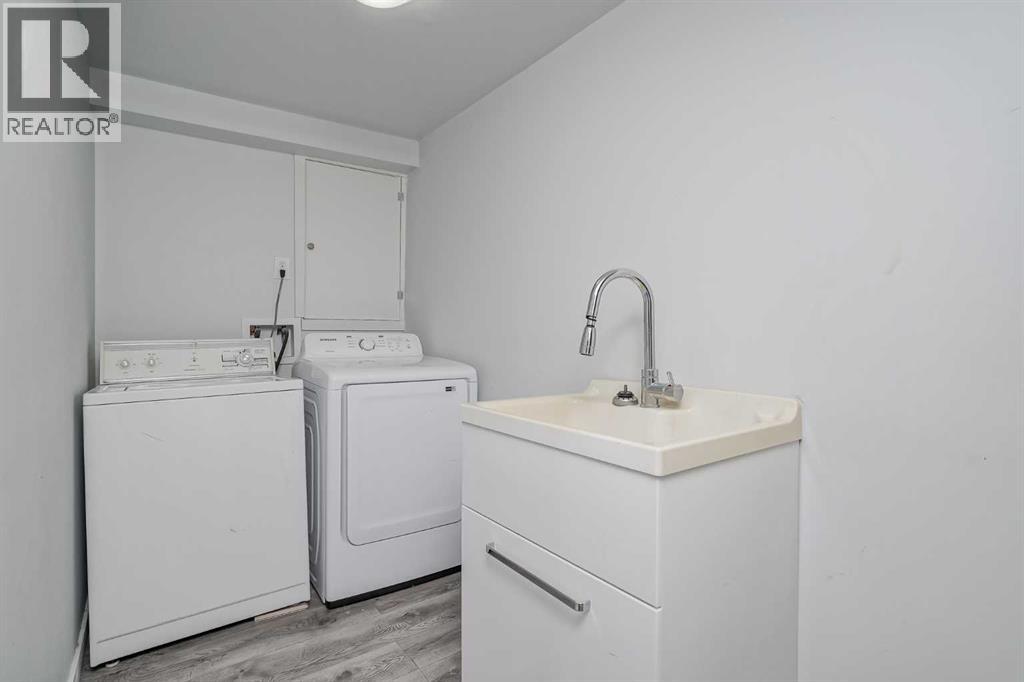 72 Strathcona Crescent, Calgary, Alberta  T3H 1L1 - Photo 28 - A2263280