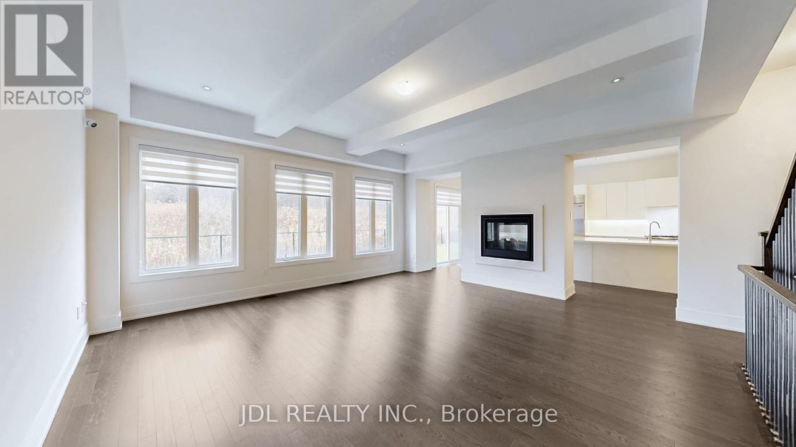 97 Milky Way Drive, Richmond Hill, Ontario  L4C 4M8 - Photo 2 - N12553302