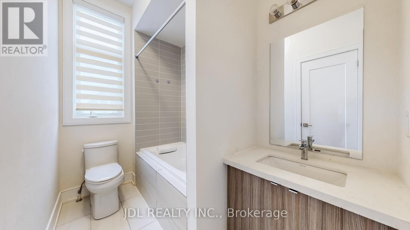 97 Milky Way Drive, Richmond Hill, Ontario  L4C 4M8 - Photo 22 - N12553302