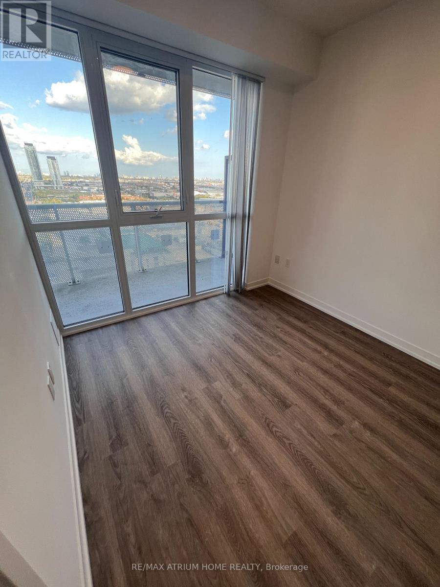 1907 - 8 Interchange Way, Vaughan, Ontario  L4K 0P9 - Photo 5 - N12553308