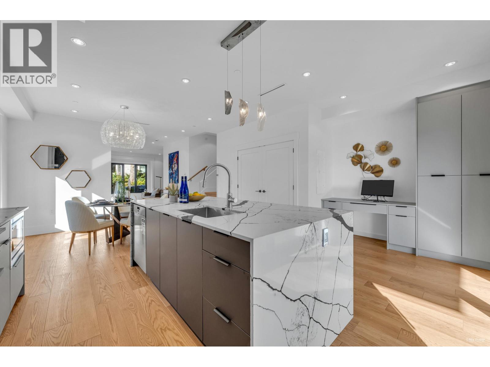 8420 Wiltshire Street, Vancouver, British Columbia  V6P 2V8 - Photo 10 - R3068117