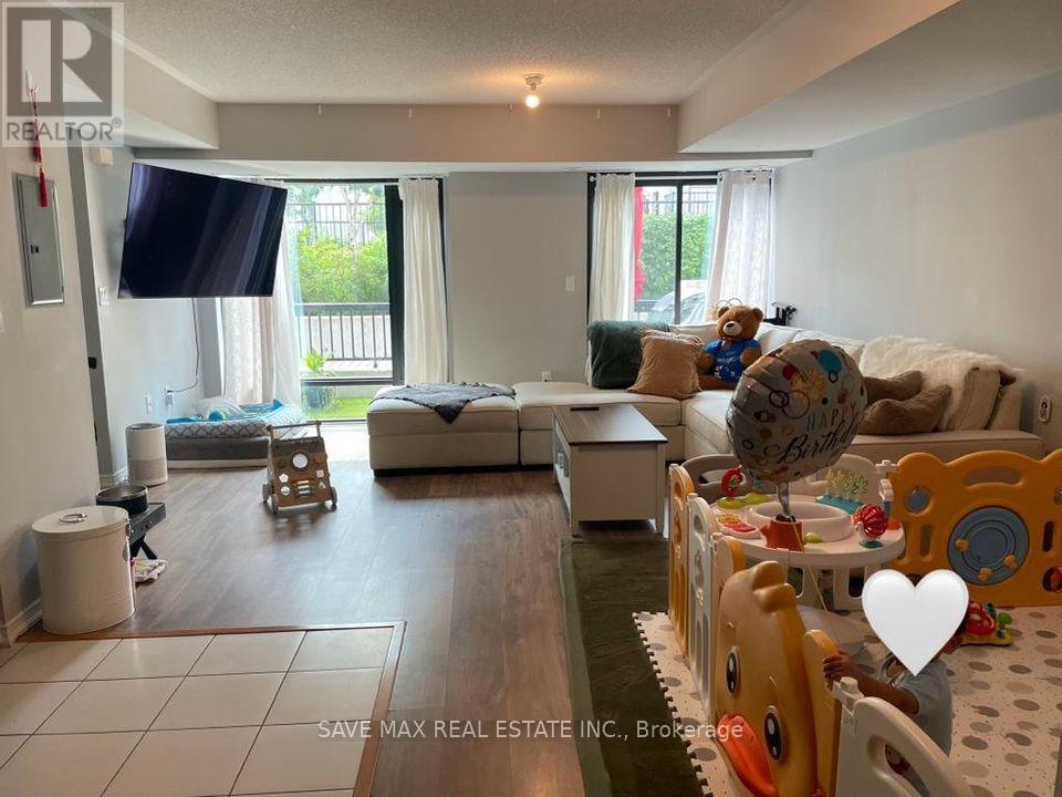 422 - 130 Widdicombe Hill Boulevard, Toronto, Ontario  M9R 4A6 - Photo 12 - W12553322