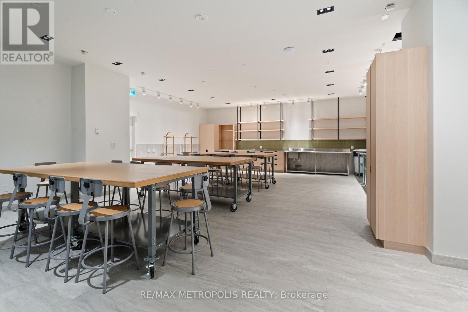 518 - 2485 Eglinton Avenue, Mississauga, Ontario  L5M 2T1 - Photo 23 - W12553332