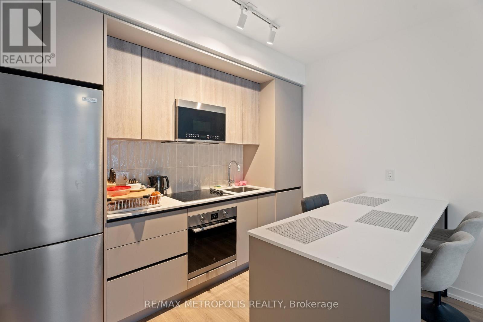 518 - 2485 Eglinton Avenue, Mississauga, Ontario  L5M 2T1 - Photo 6 - W12553332