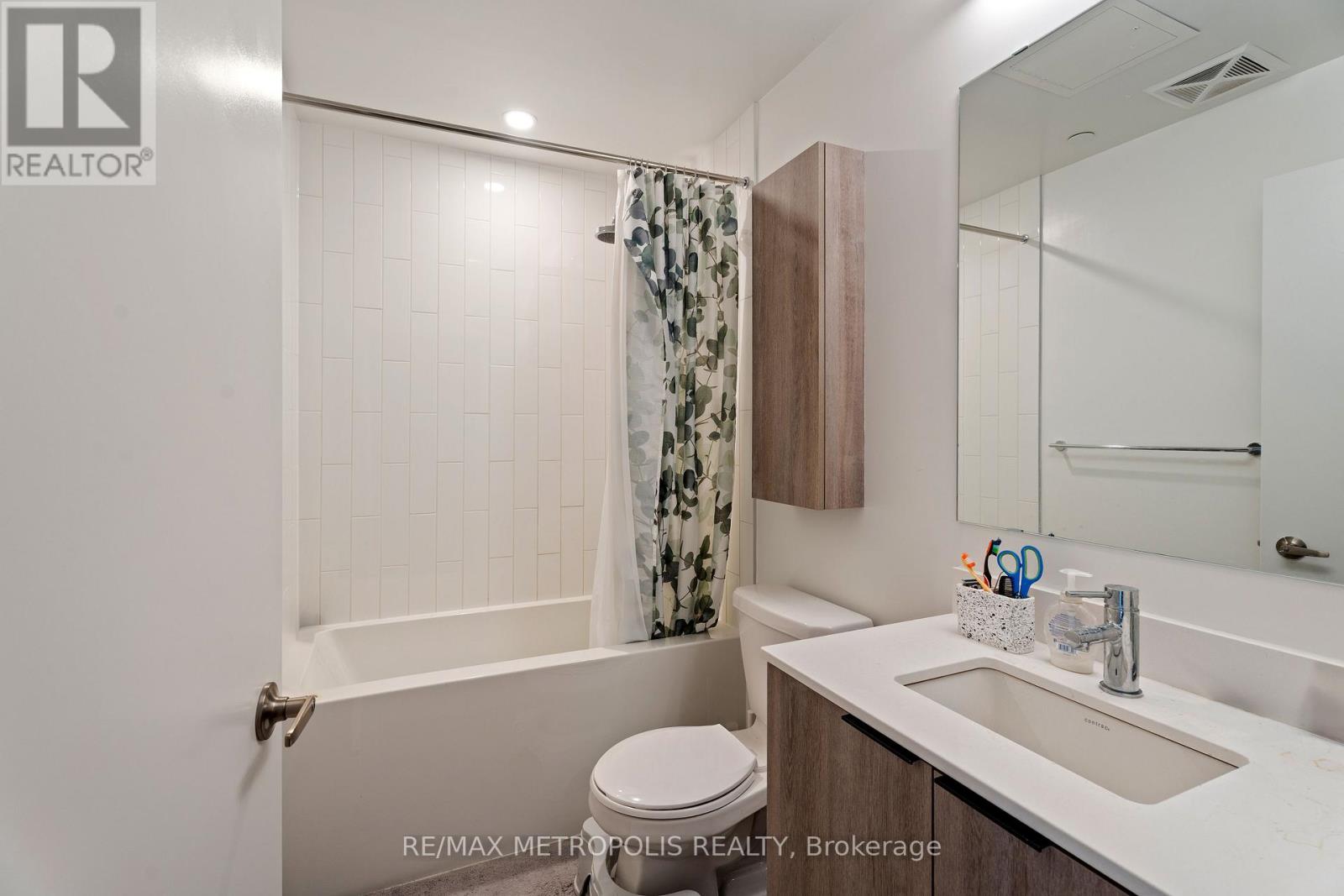 518 - 2485 Eglinton Avenue, Mississauga, Ontario  L5M 2T1 - Photo 9 - W12553332