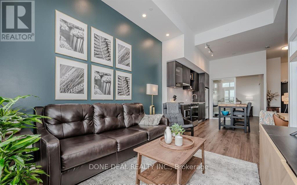 103 - 405 Dundas Street W, Oakville, Ontario  L6M 5P9 - Photo 11 - W12553344